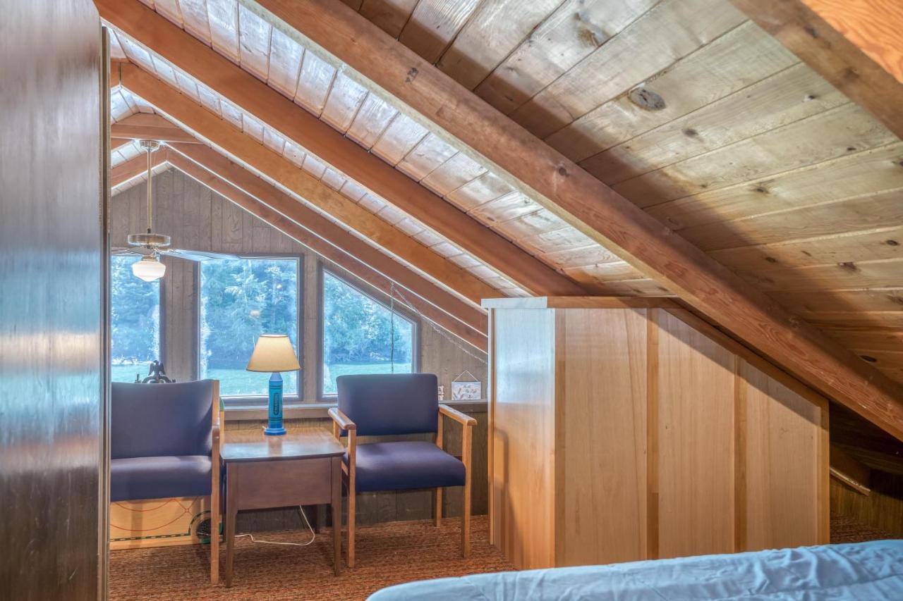 The Crabbing Cabin Lincoln City Bagian luar foto