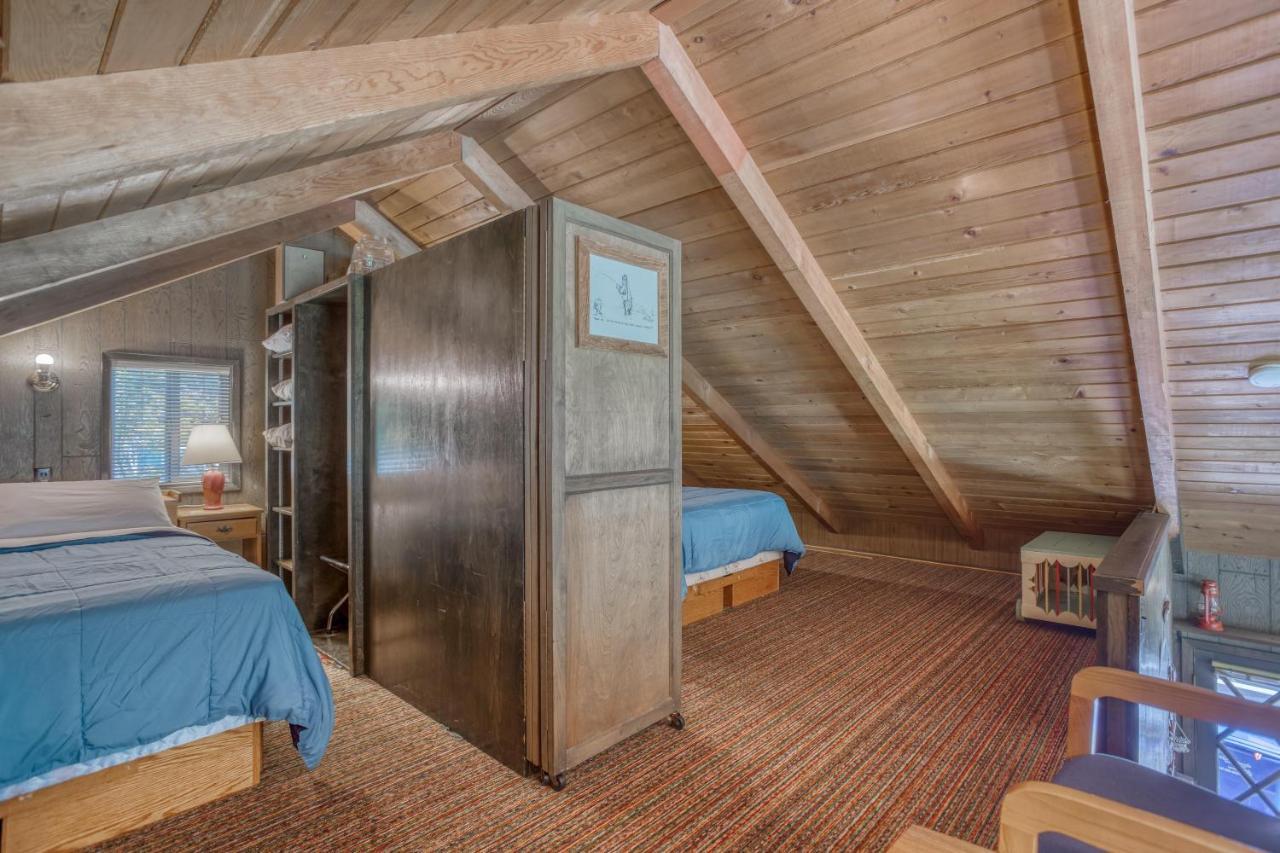 The Crabbing Cabin Lincoln City Bagian luar foto