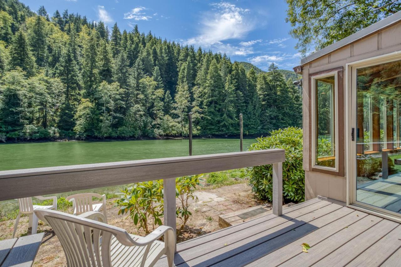The Crabbing Cabin Lincoln City Bagian luar foto