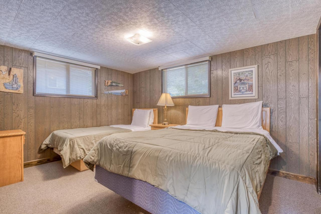 The Crabbing Cabin Lincoln City Bagian luar foto