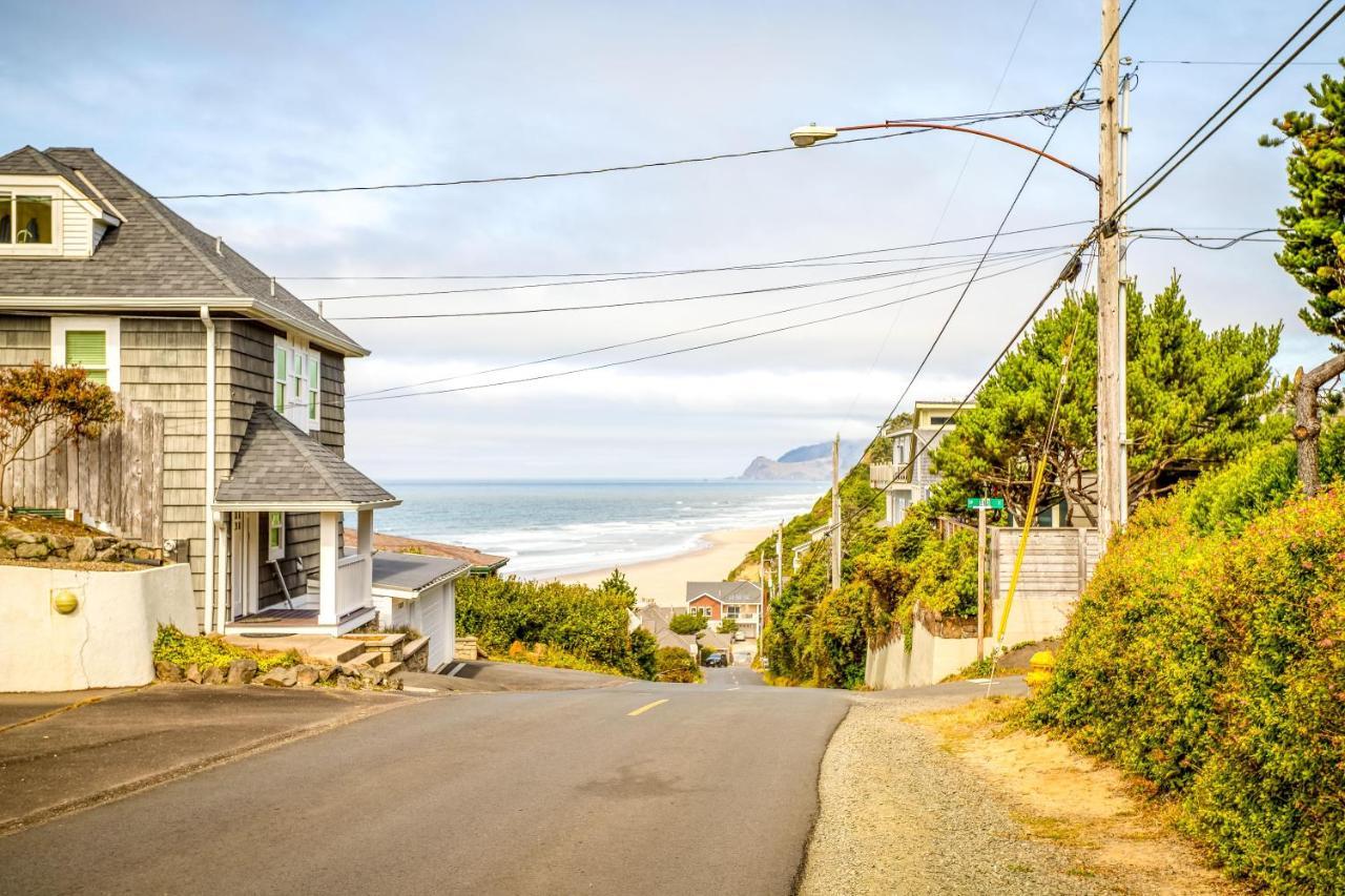 The Crabbing Cabin Lincoln City Bagian luar foto